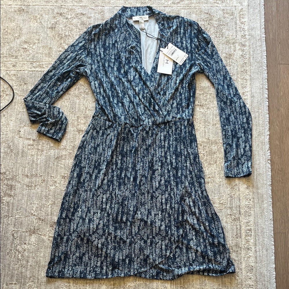 Halston Heritage Blue Textured Long Sleeve Dress